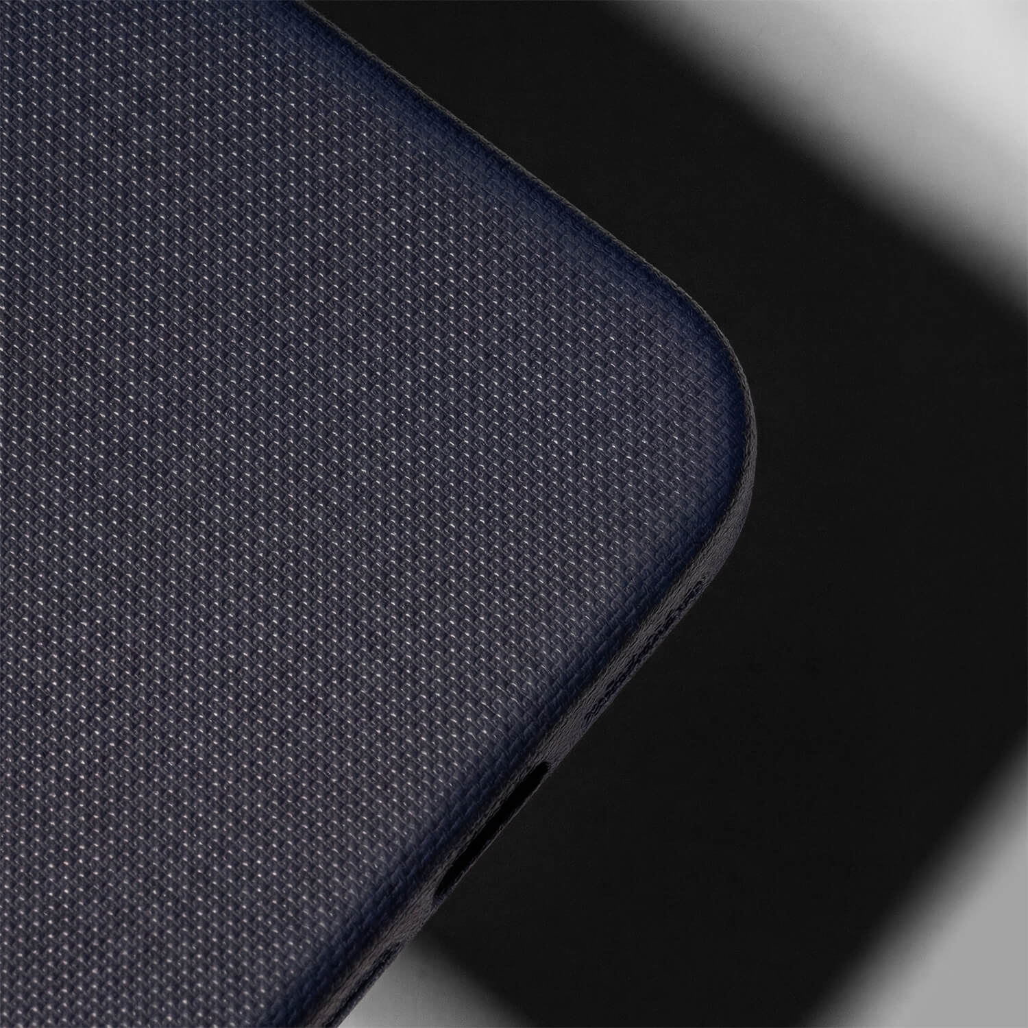 Etteri Elegant Mag case for iPhone 17 Pro Max 6,9" dark blue