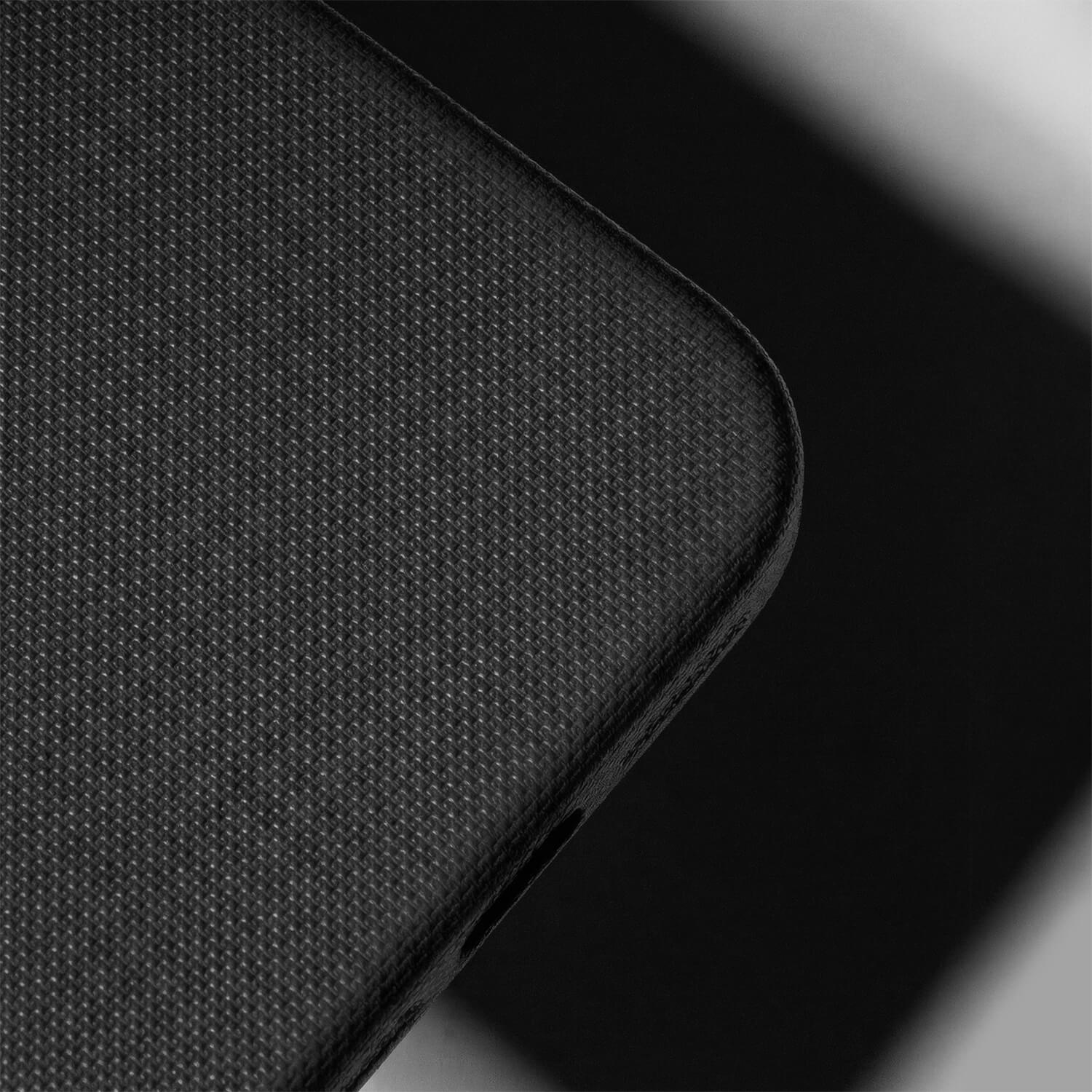 Etteri Elegant Mag case for iPhone 17 Air 6,6" black